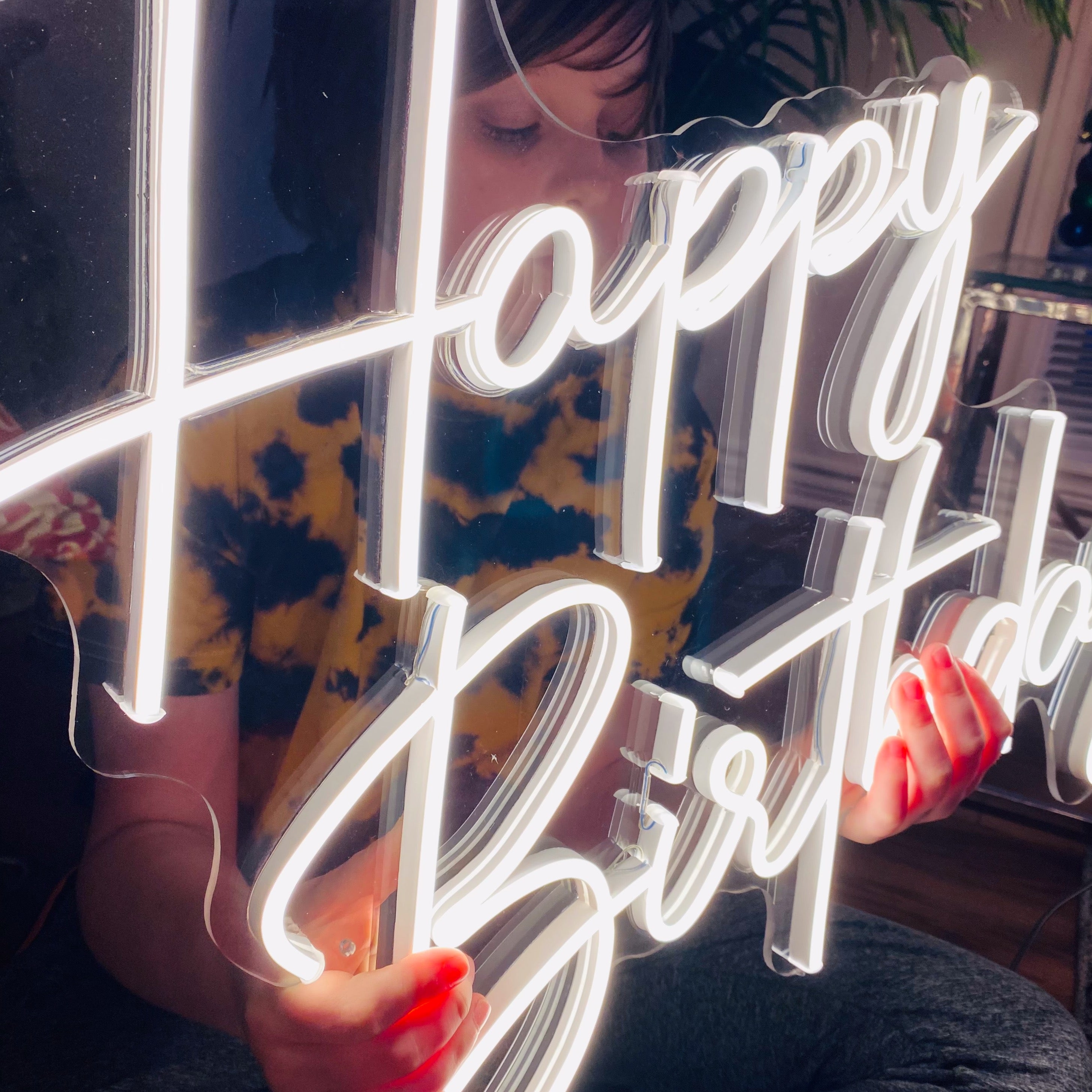 Neon Sign - Happy Birthday
